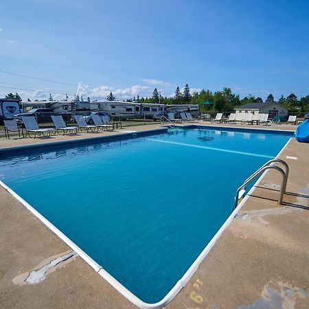 Narrows Too Camping Resort Loft Cottage 12 Trenton Extérieur photo